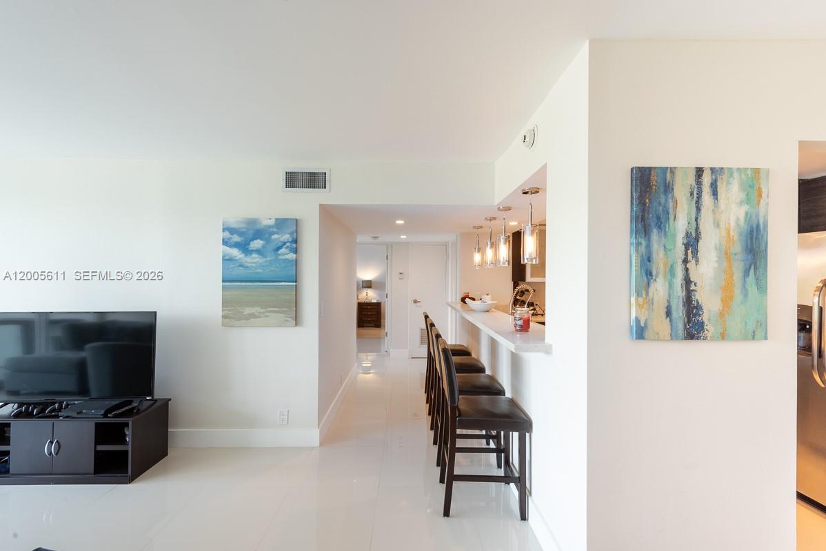 226 2 / 2 1521 sq. ft. $ 2026-04-22 0 Photo