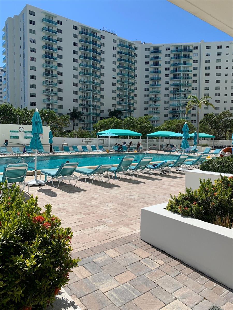 Photo of 3725 Ocean Dr  #L12, Hollywood, Florida, 33019 - 