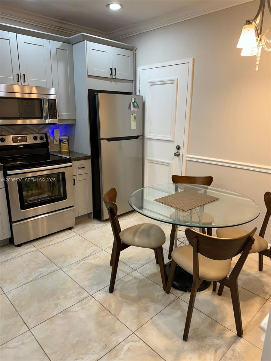 Photo of 3725 Ocean Dr  #L12, Hollywood, Florida, 33019 - 