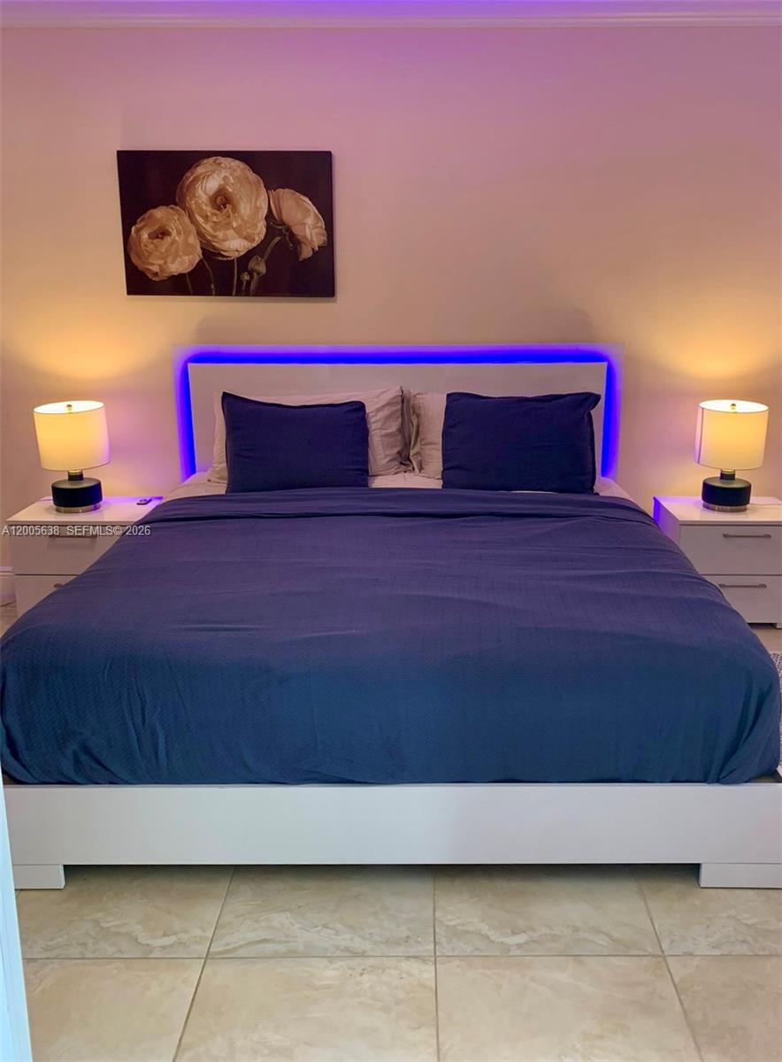 Photo of 3725 Ocean Dr  #L12, Hollywood, Florida, 33019 - 