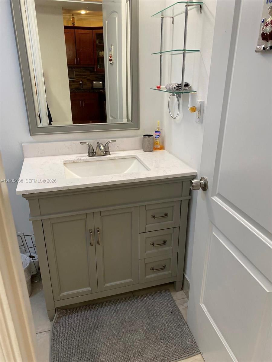 Photo of 3725 Ocean Dr  #L12, Hollywood, Florida, 33019 - 