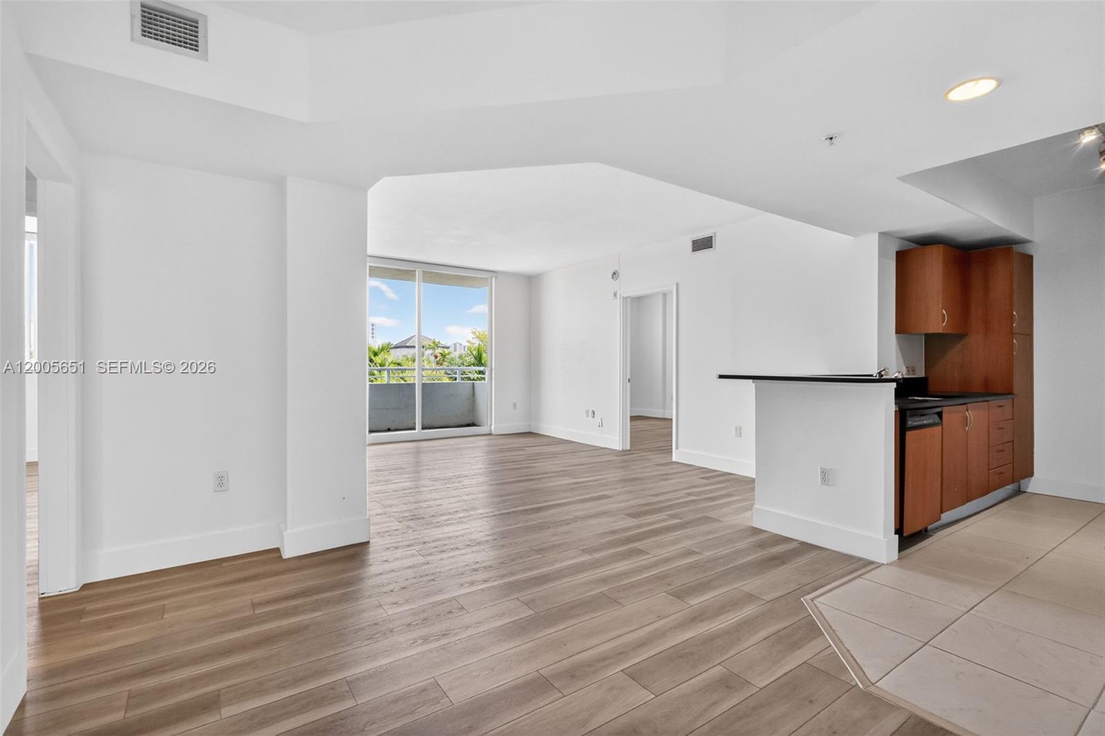 Photo of 2775 187th St  #202, Aventura, Florida, 33180 - 