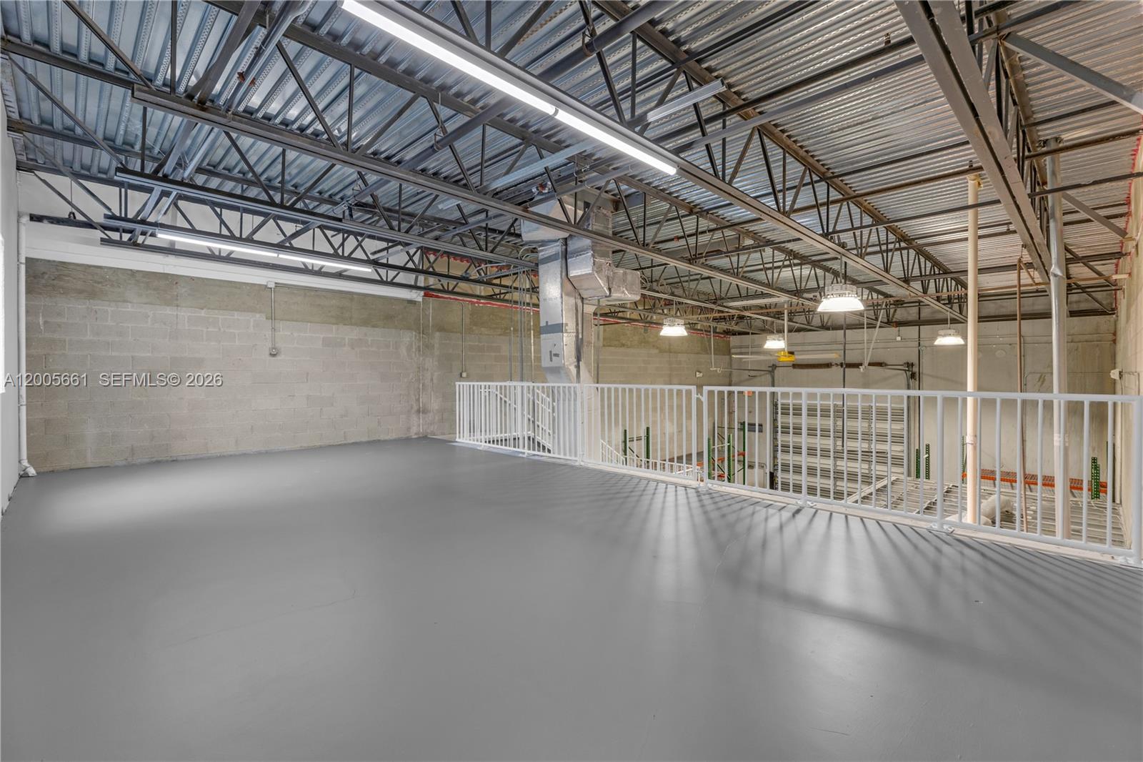 11  /   sq. ft. $ 2026-04-22 0 Photo