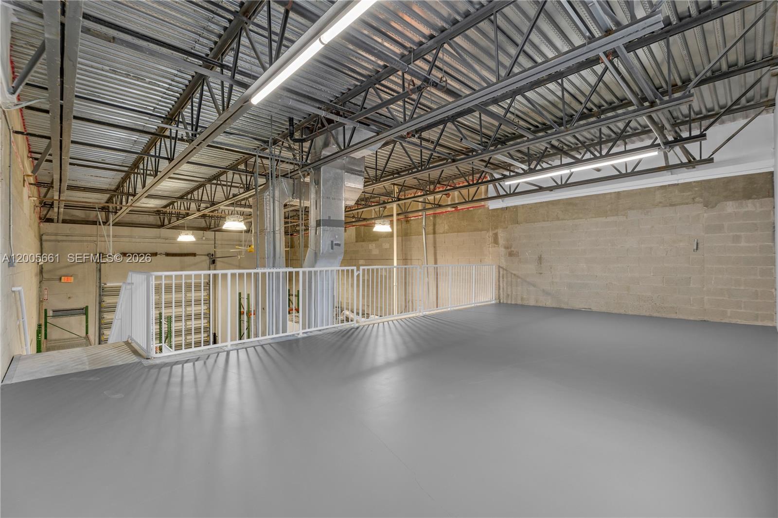 11  /   sq. ft. $ 2026-04-22 0 Photo