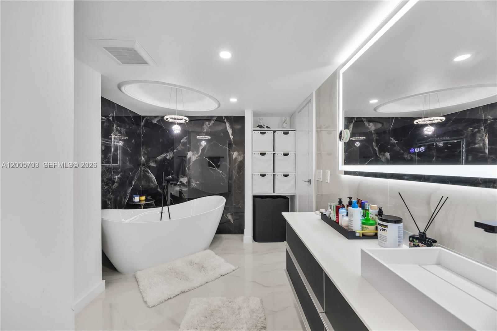 Photo of 1865 Ocean Dr  #15B, Hallandale Beach, Florida, 33009 - 