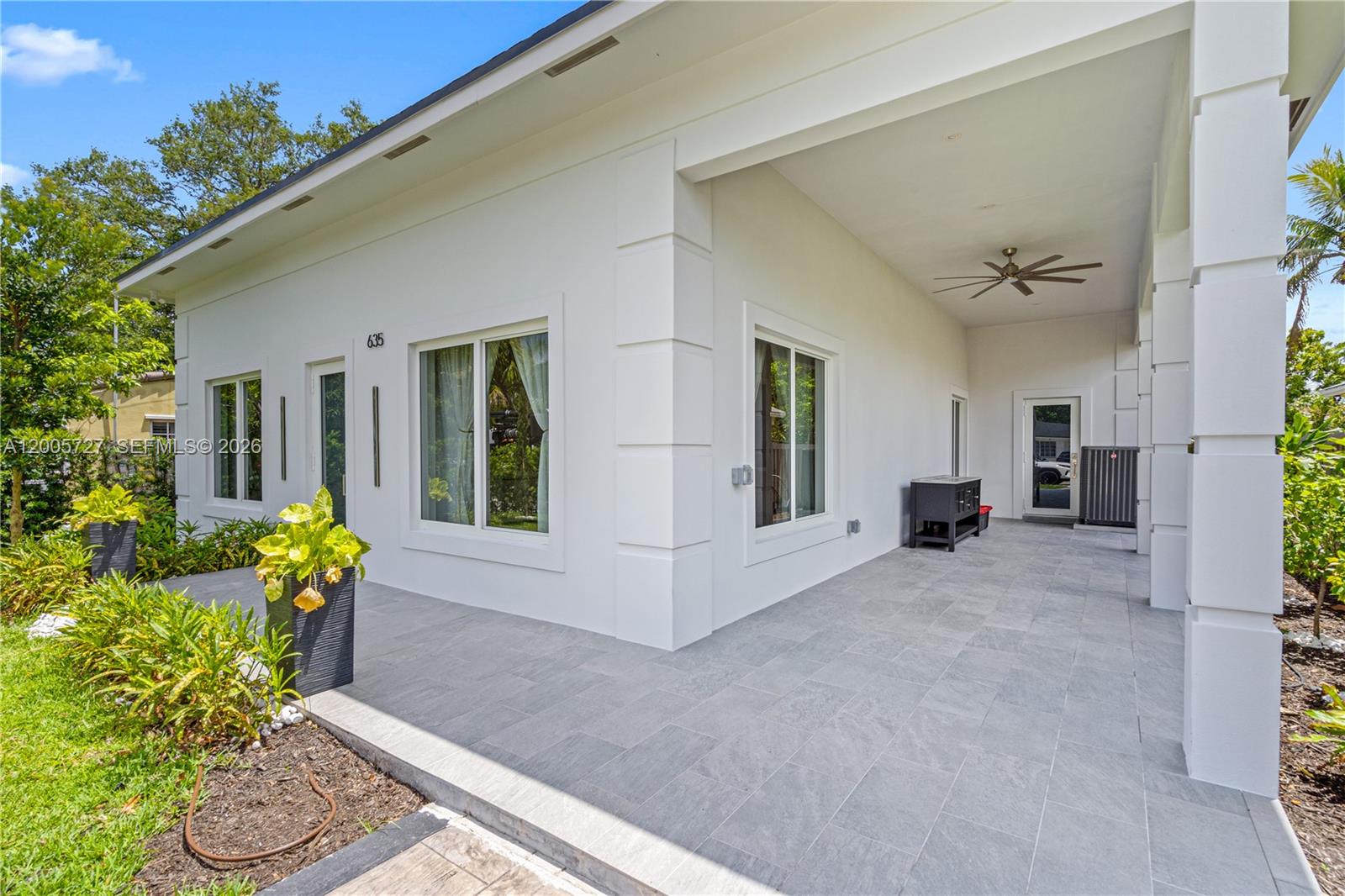 635 5 / 3 2199 sq. ft. $ 2026-04-22 0 Photo