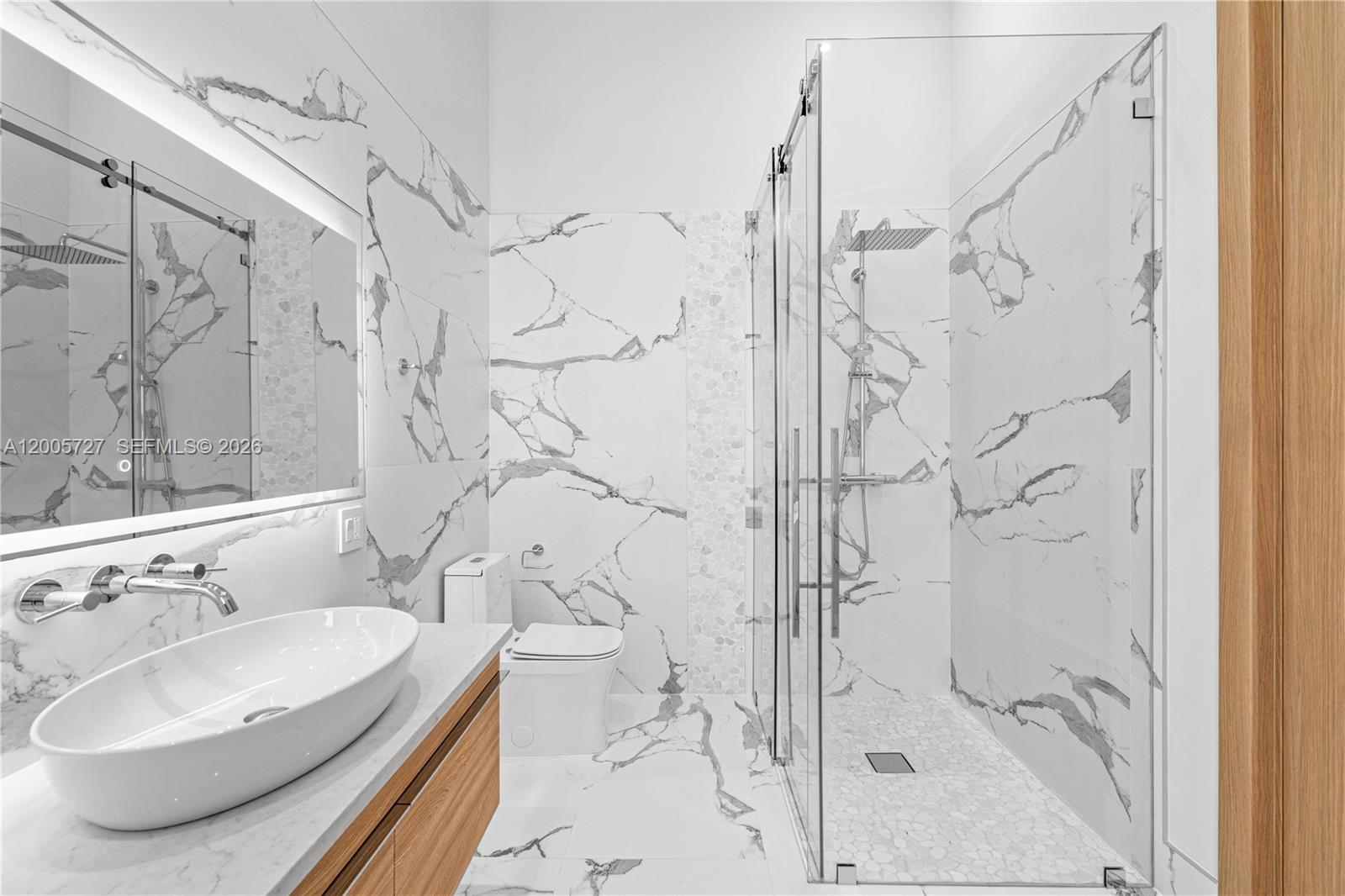 635 5 / 3 2199 sq. ft. $ 2026-04-22 0 Photo