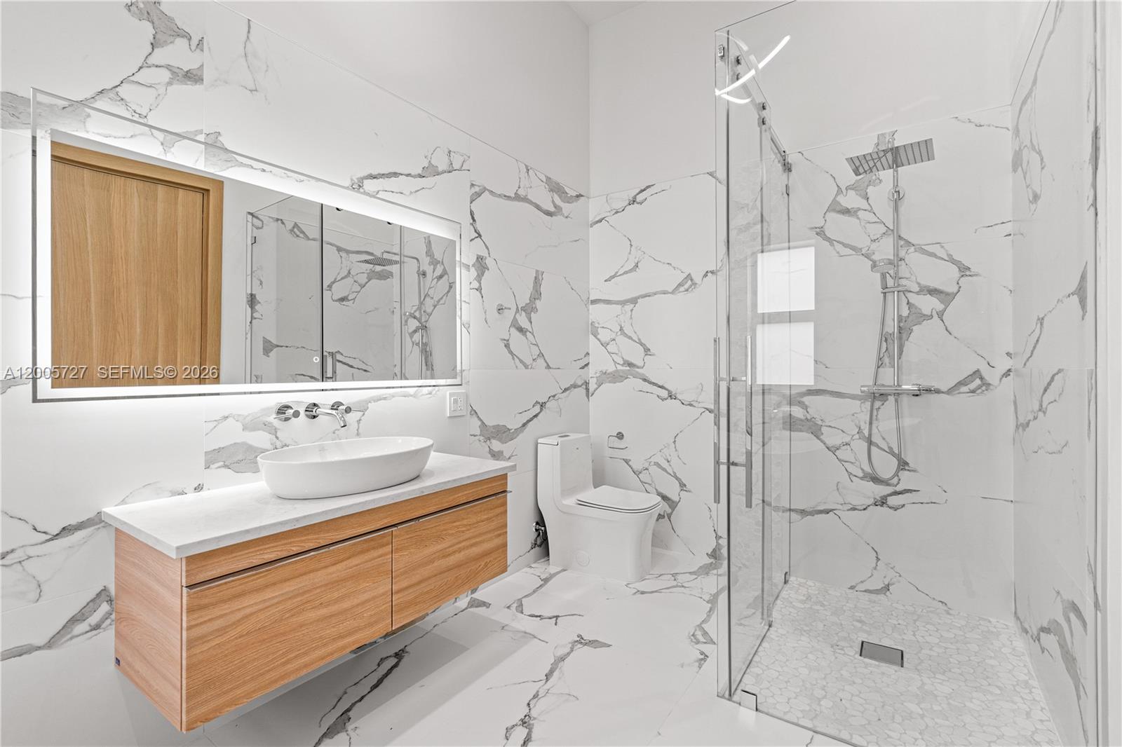 635 5 / 3 2199 sq. ft. $ 2026-04-22 0 Photo