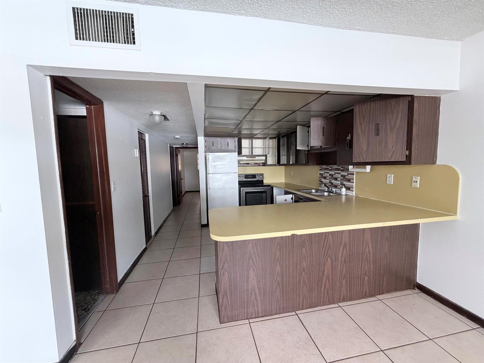   / 0  sq. ft. $ 2026-05-21 0 Photo