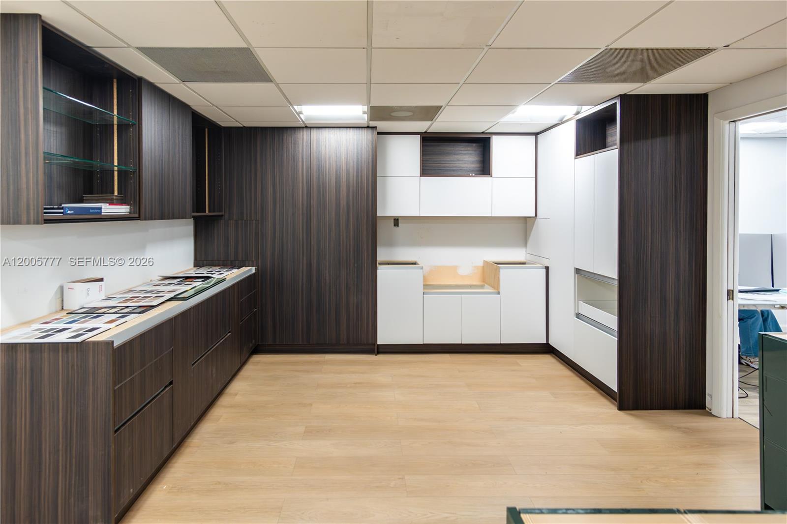   /   sq. ft. $ 2026-04-22 0 Photo