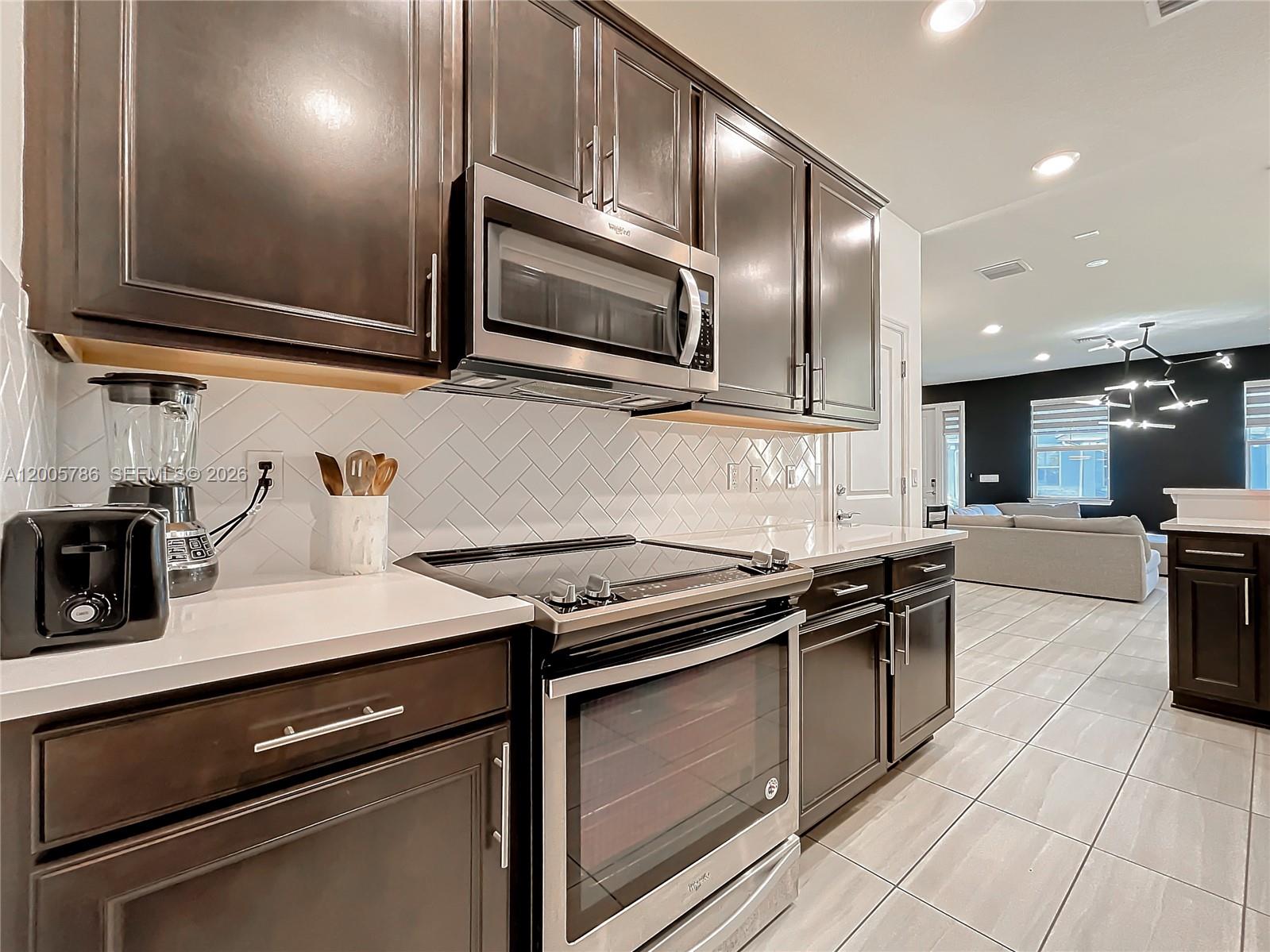 5040 3 / 3 1421 sq. ft. $ 2026-04-22 0 Photo