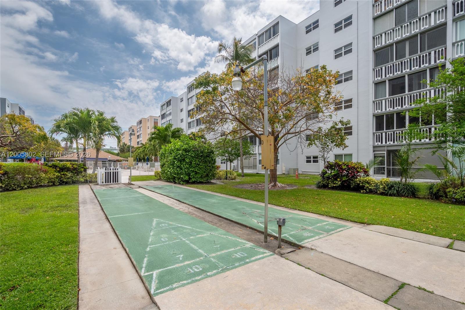 Photo of 610 12th Ave  #602, Hallandale Beach, Florida, 33009 - 