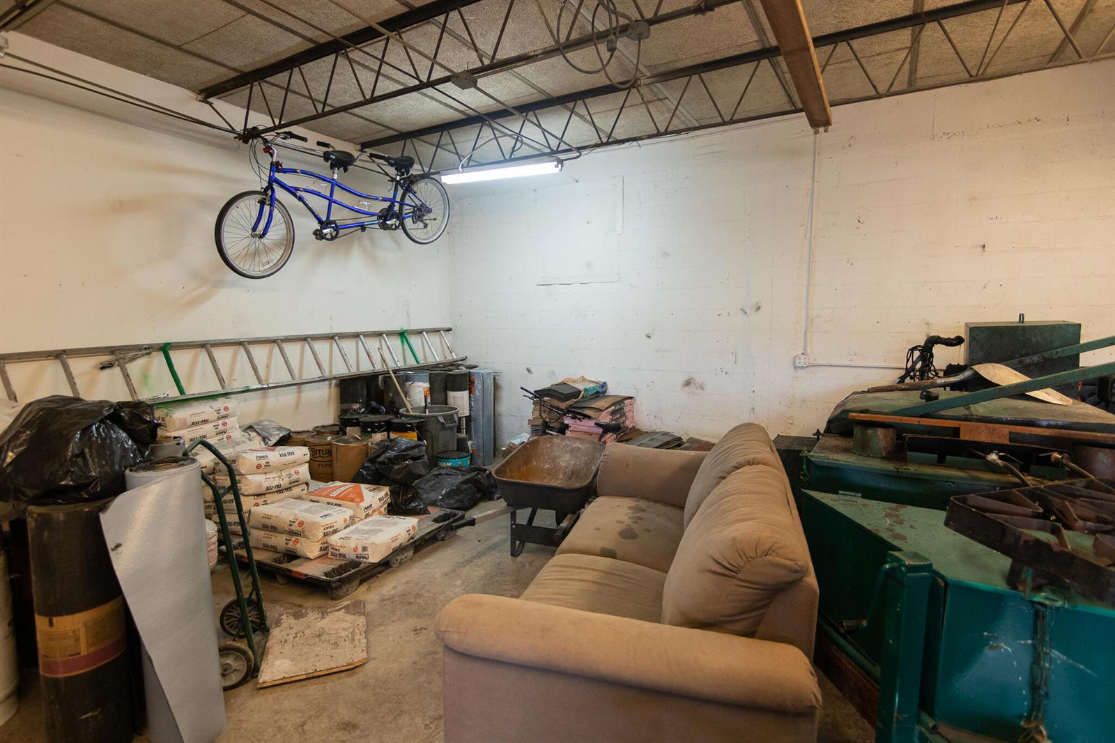   / 0  sq. ft. $ 2026-06-12 0 Photo