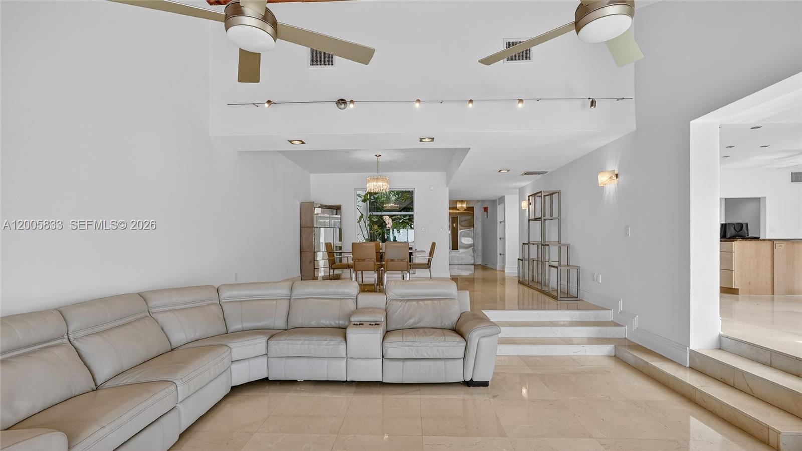 Ver detalles / sq. ft. $ 2026-04-22 0 foto