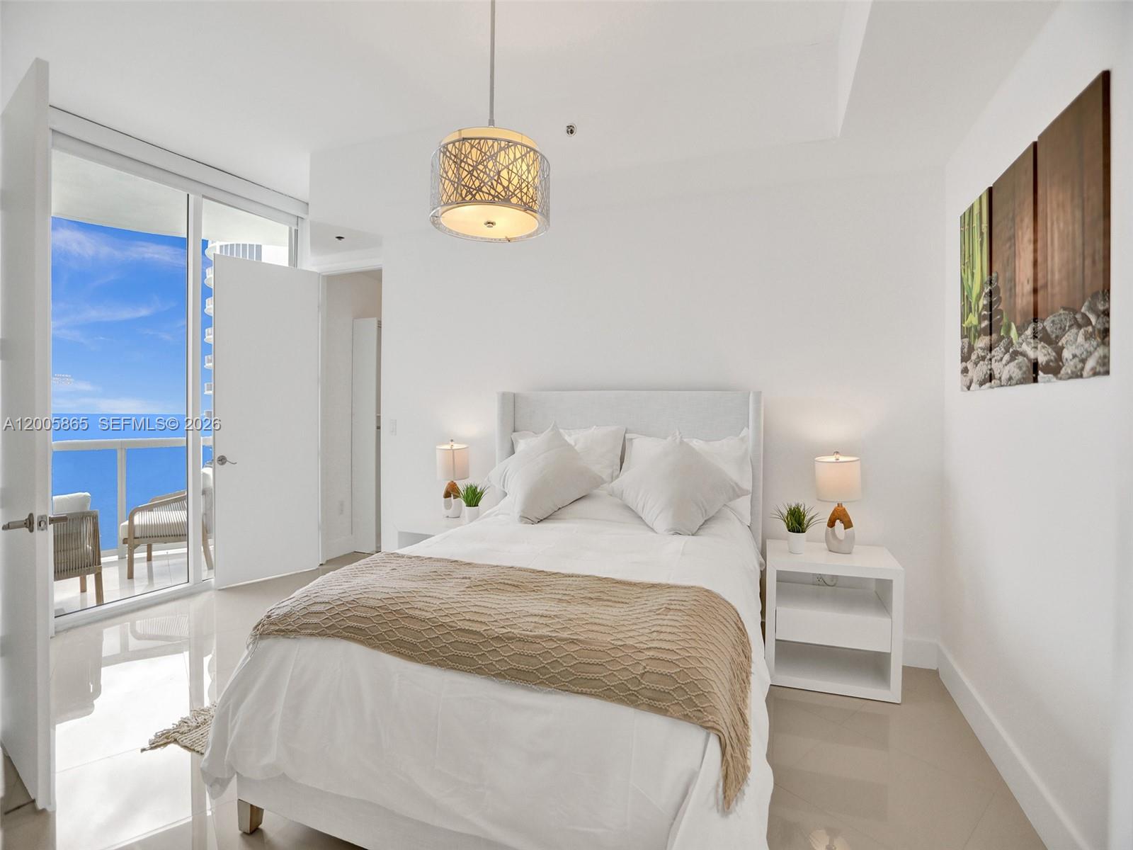 2807 3 / 3 2106 sq. ft. $ 2026-04-22 0 Photo