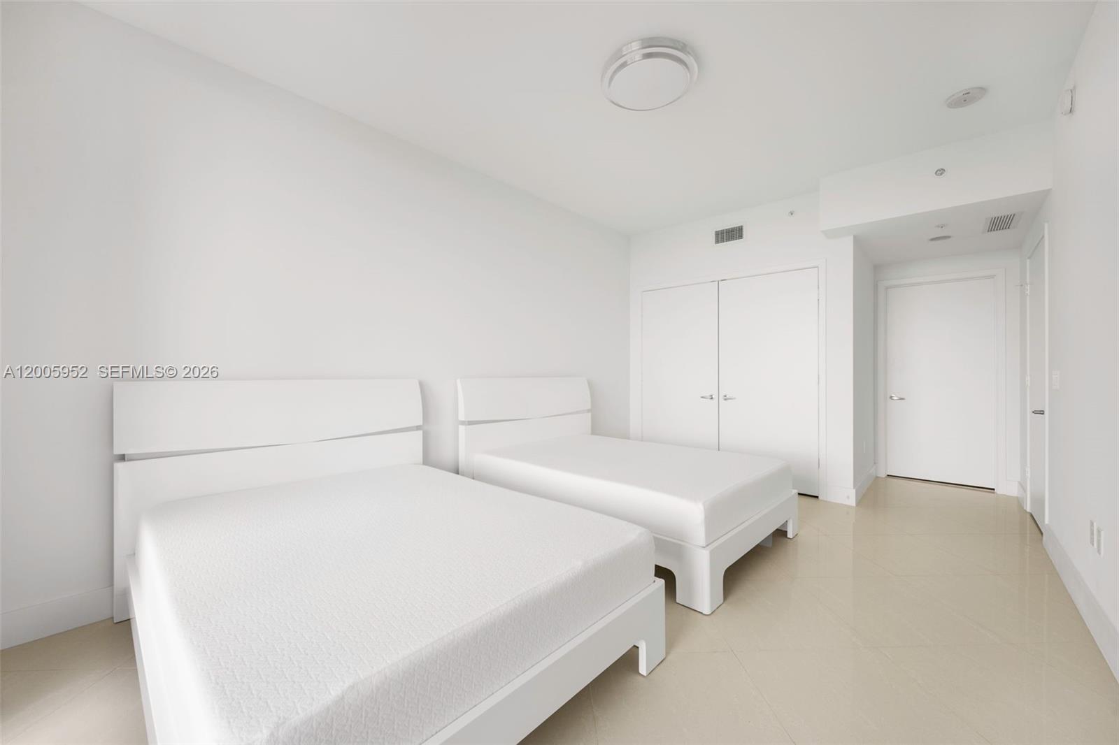 Photo of 17301 Biscayne Blvd  #1704, North Miami Beach, Florida, 33160 - 