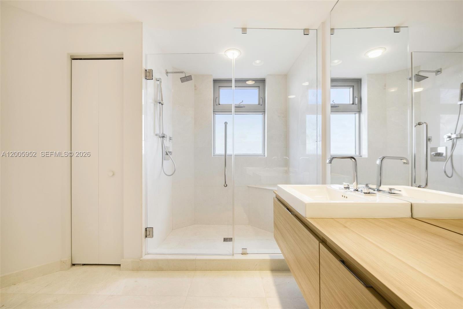 Photo of 17301 Biscayne Blvd  #1704, North Miami Beach, Florida, 33160 - 