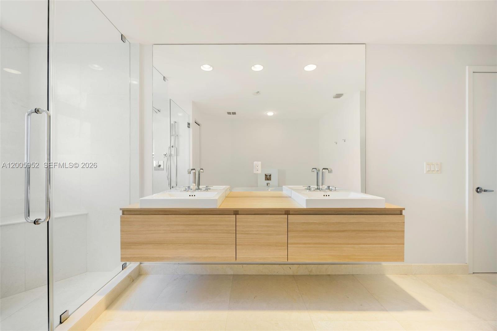 Photo of 17301 Biscayne Blvd  #1704, North Miami Beach, Florida, 33160 - 
