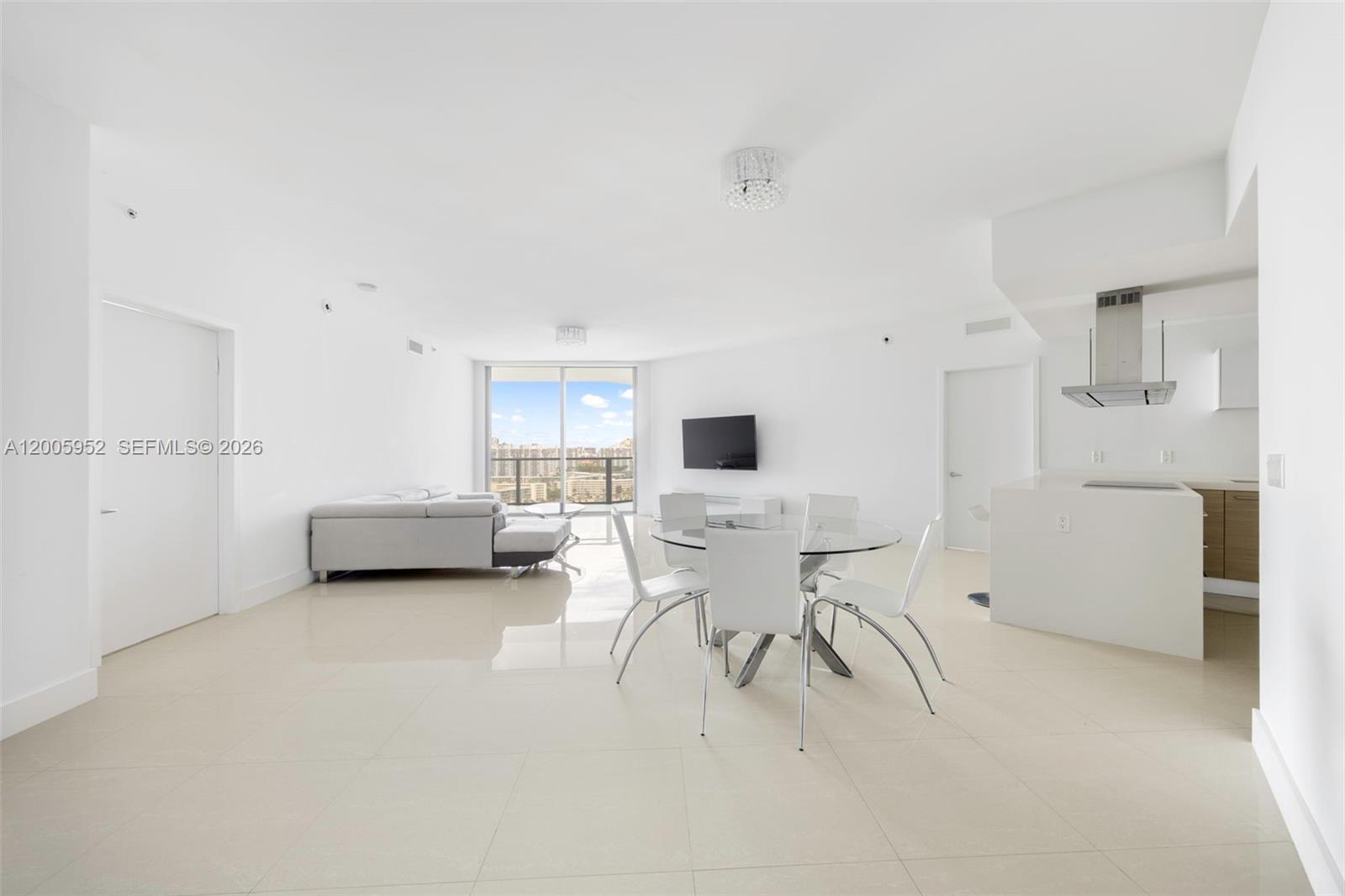 Photo of 17301 Biscayne Blvd  #1704, North Miami Beach, Florida, 33160 - 
