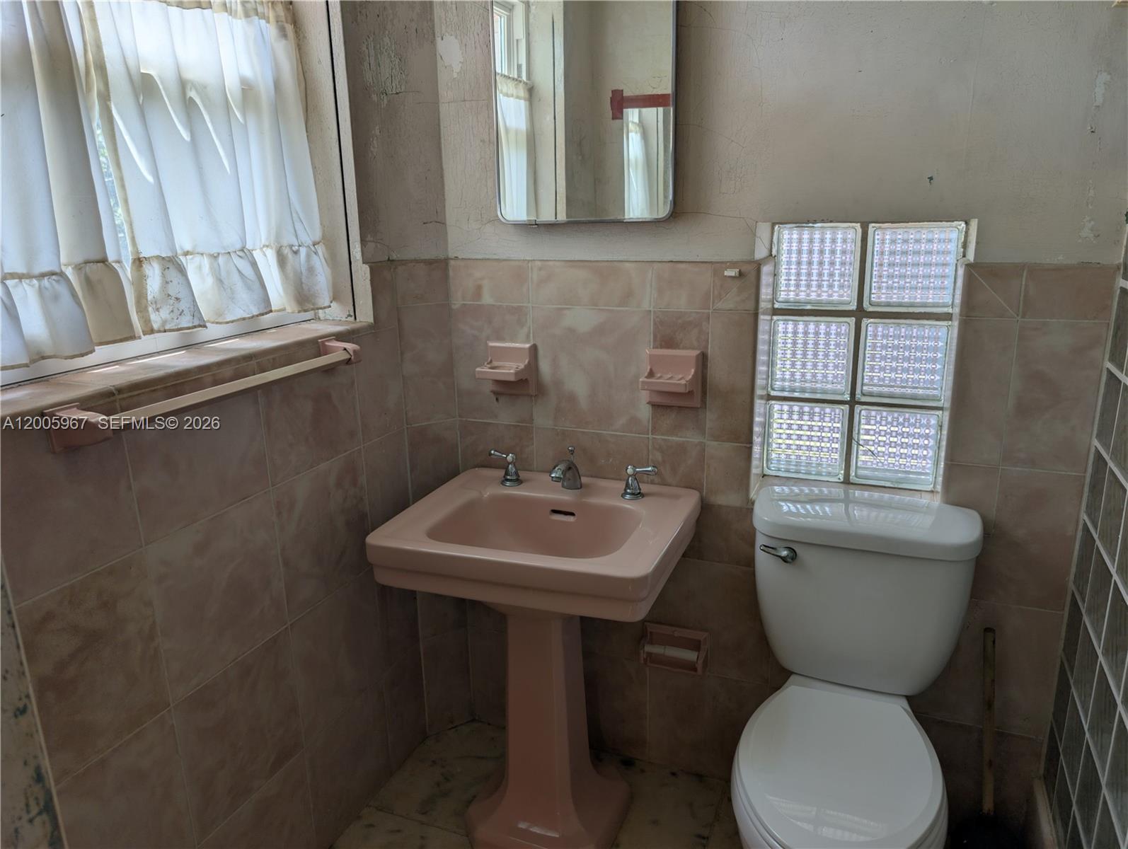   /   sq. ft. $ 2026-04-22 0 Photo