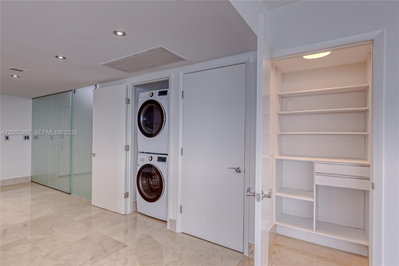 4601 3 / 3 2065 sq. ft. $ 2026-04-22 0 Photo