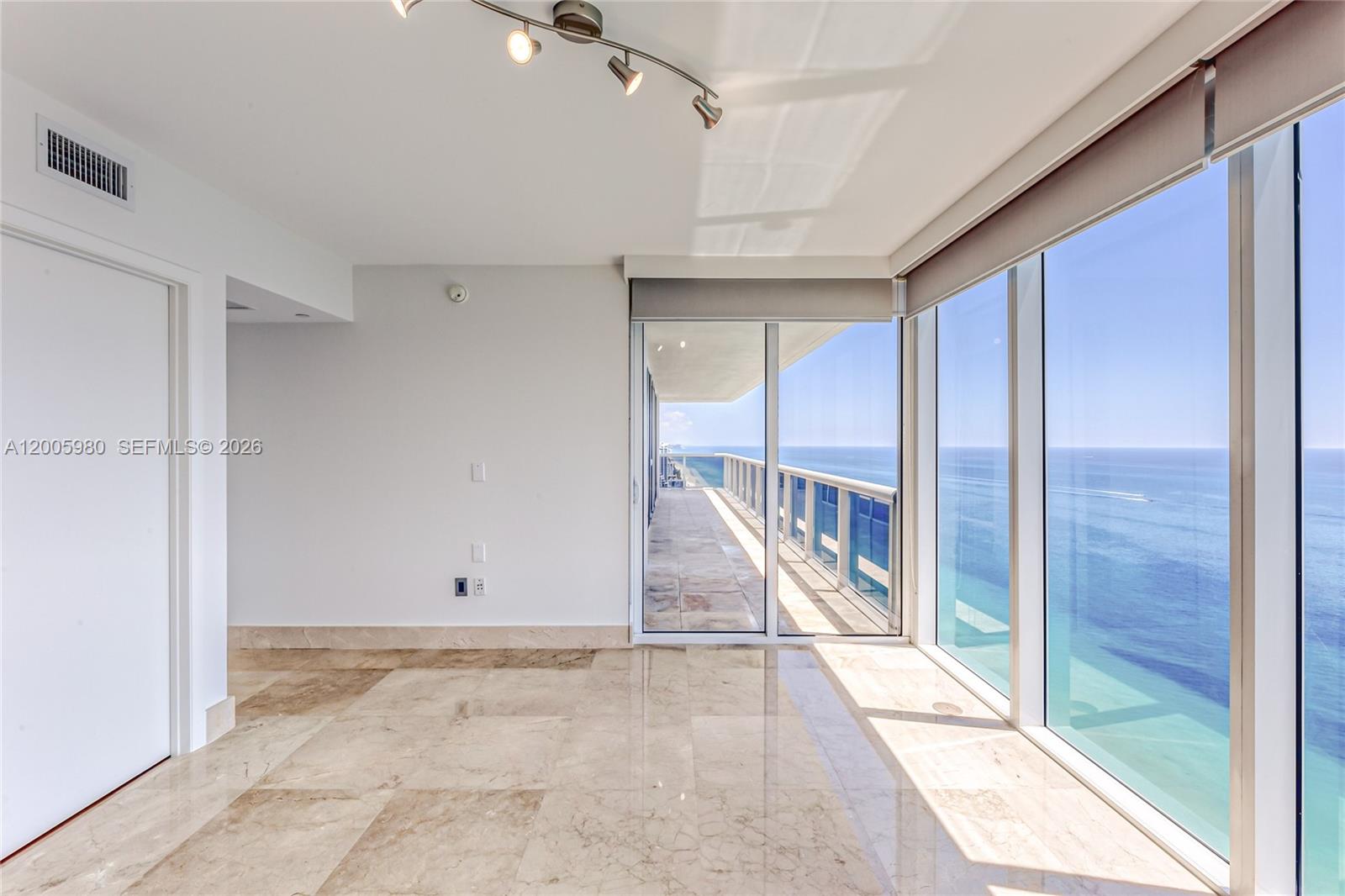 4601 3 / 3 2065 sq. ft. $ 2026-04-22 0 Photo
