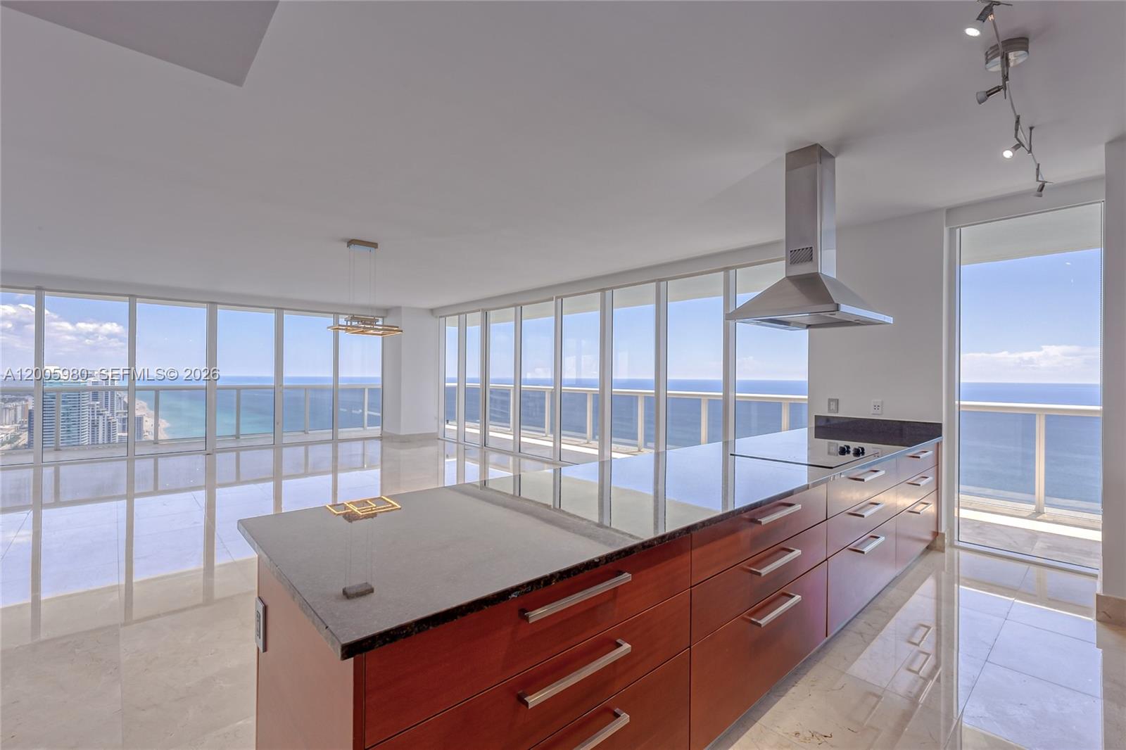 4601 3 / 3 2065 sq. ft. $ 2026-04-22 0 Photo