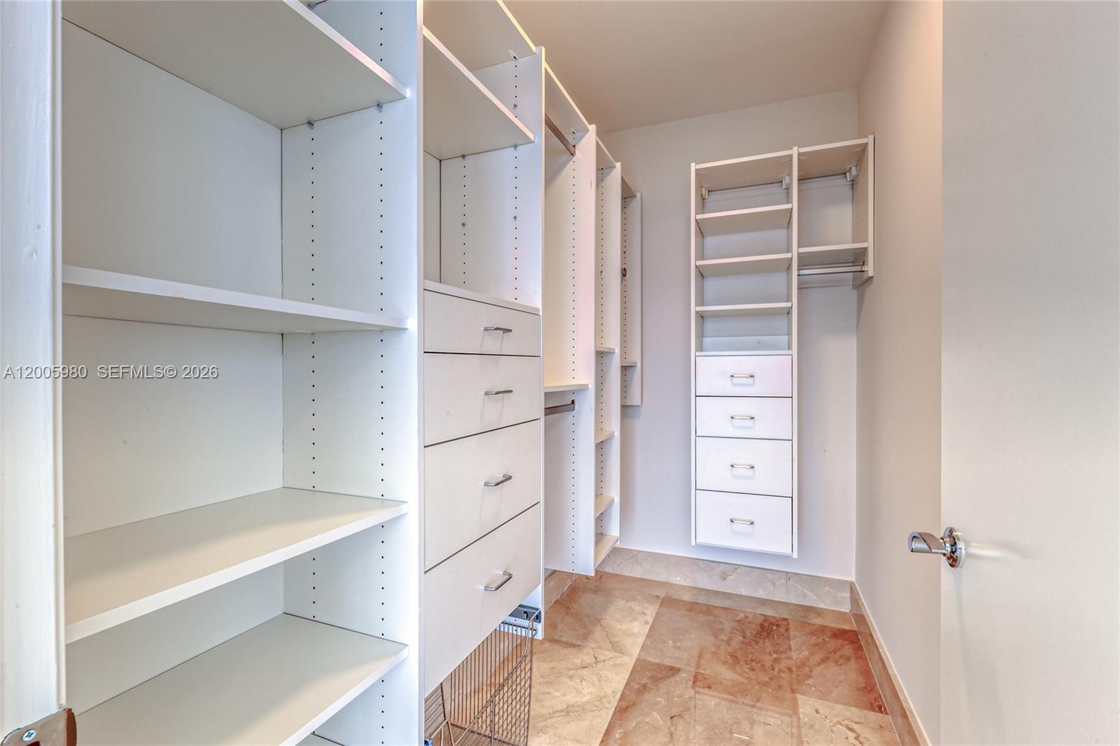 4601 3 / 3 2065 sq. ft. $ 2026-04-22 0 Photo
