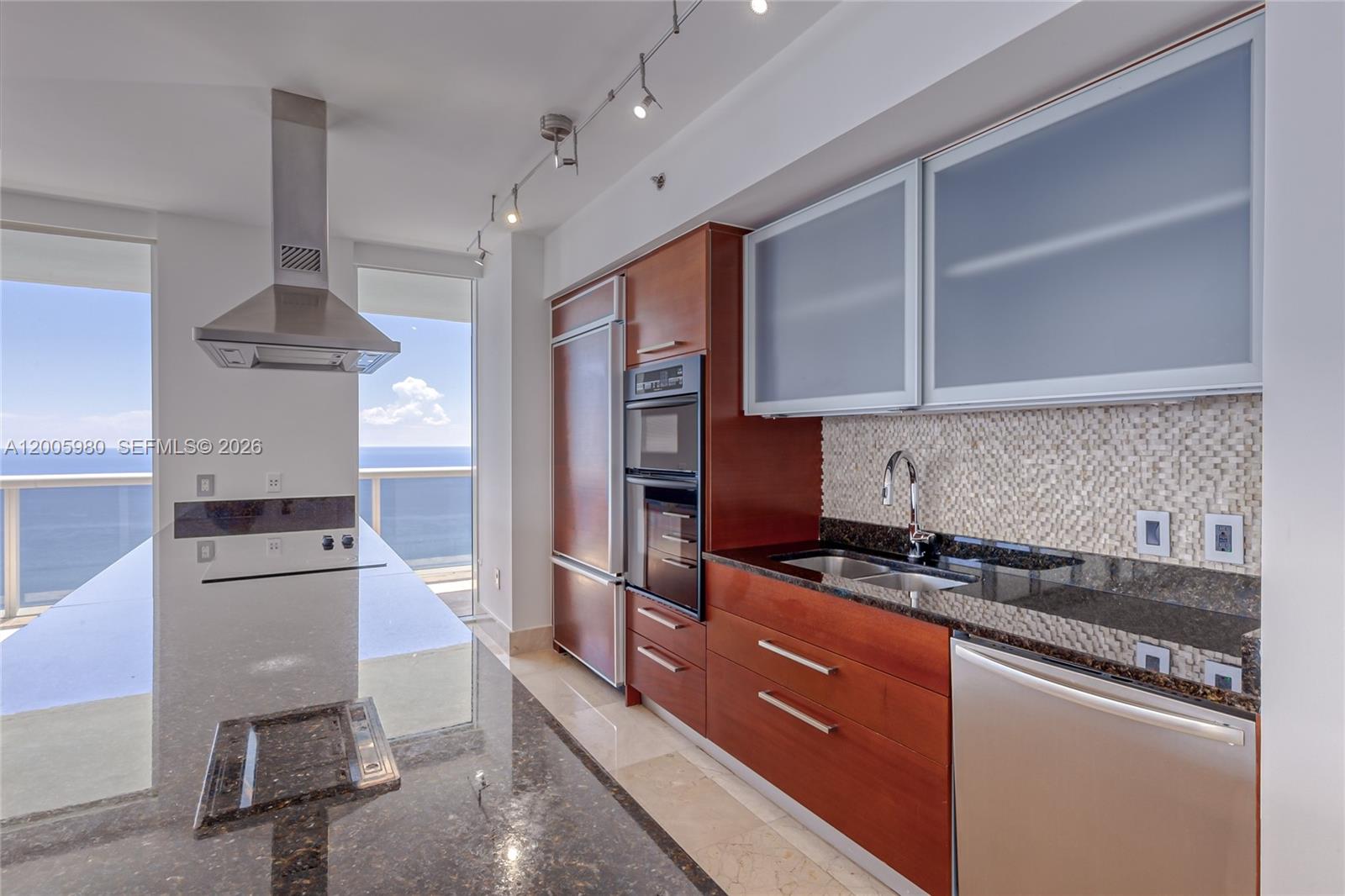 4601 3 / 3 2065 sq. ft. $ 2026-04-22 0 Photo