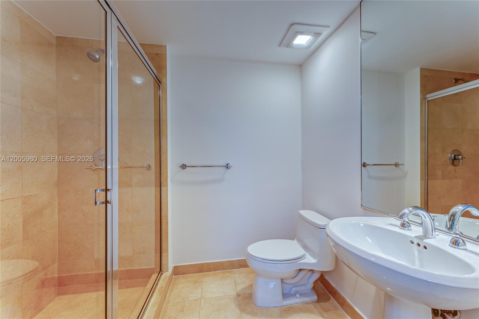 4601 3 / 3 2065 sq. ft. $ 2026-04-22 0 Photo