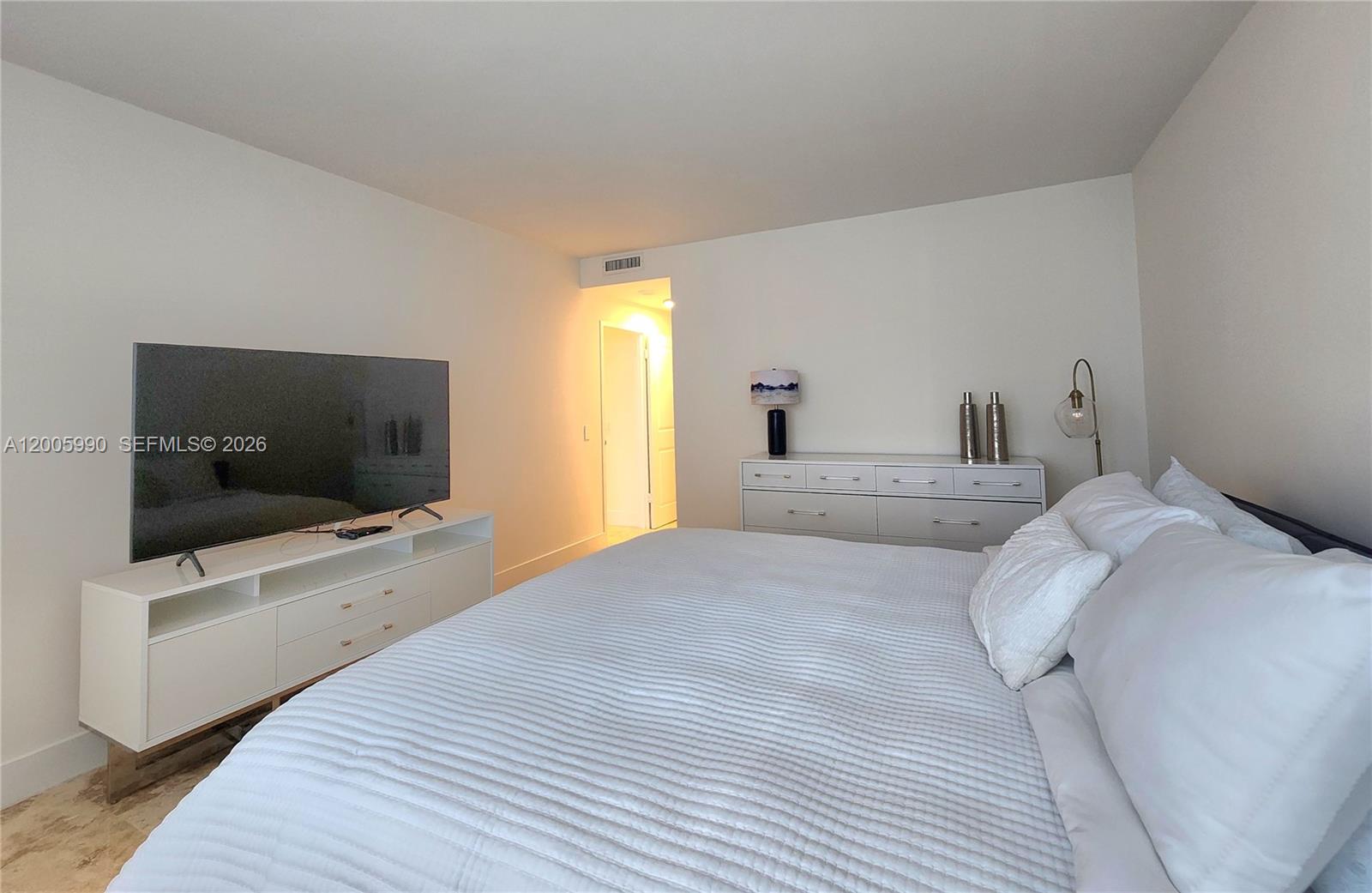 Photo of 3505 Ocean Dr  #209, Hollywood, Florida, 33019 - 