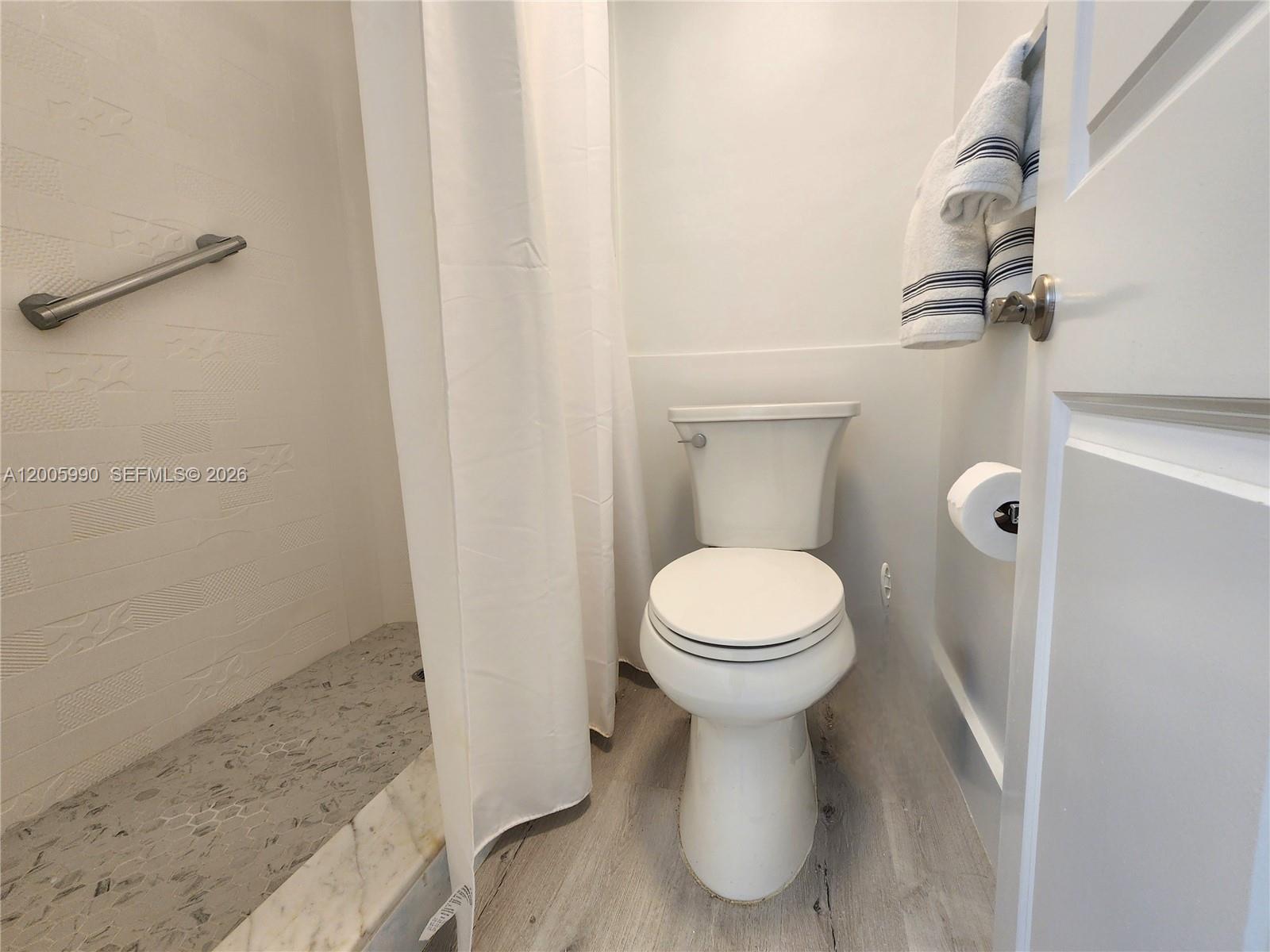 Photo of 3505 Ocean Dr  #209, Hollywood, Florida, 33019 - 