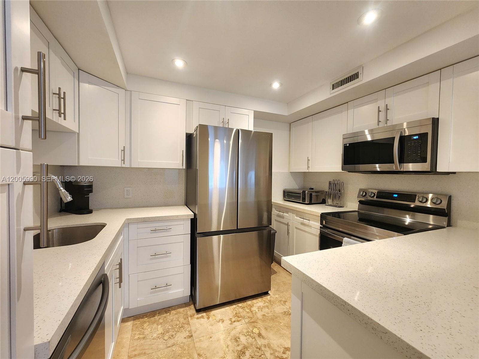 Photo of 3505 Ocean Dr  #209, Hollywood, Florida, 33019 - 