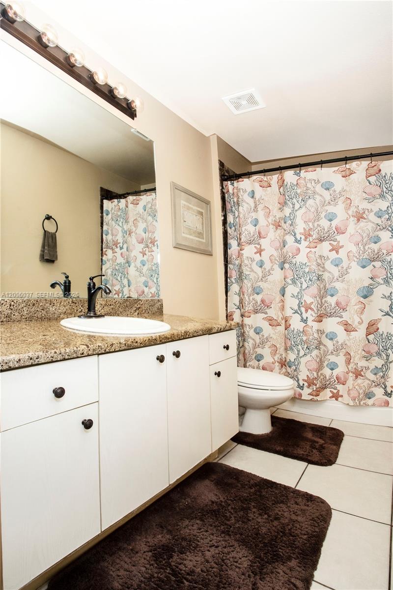 Ver detalles 11413 4 / 2 sq. ft. $ 2026-04-22 0 foto