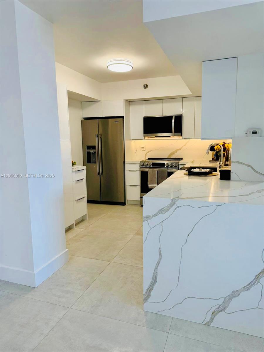 Photo of 19101 36th Ct  #904, Aventura, Florida, 33180 - 