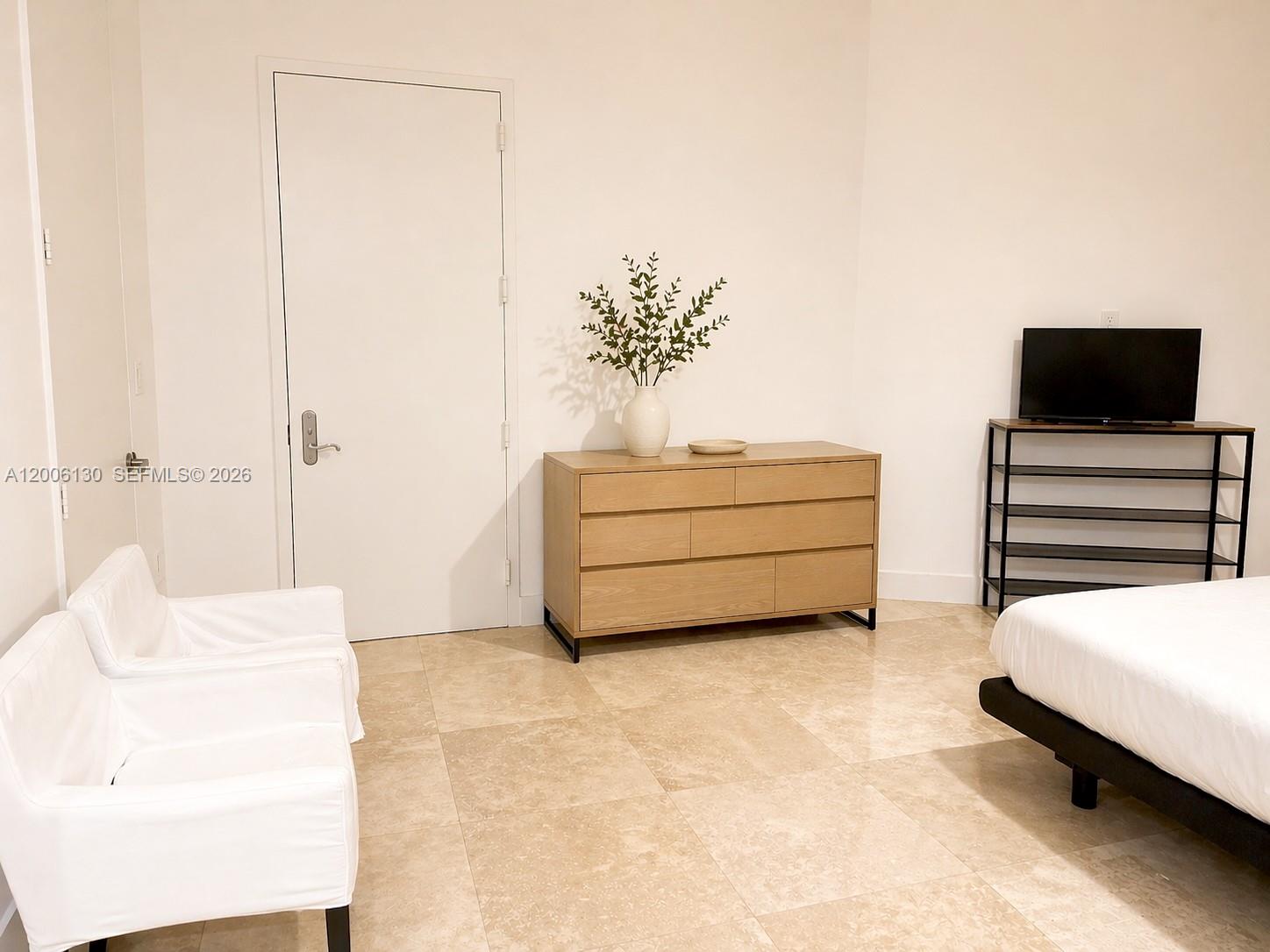 3805 2 / 2 1463 sq. ft. $ 2026-04-22 0 Photo