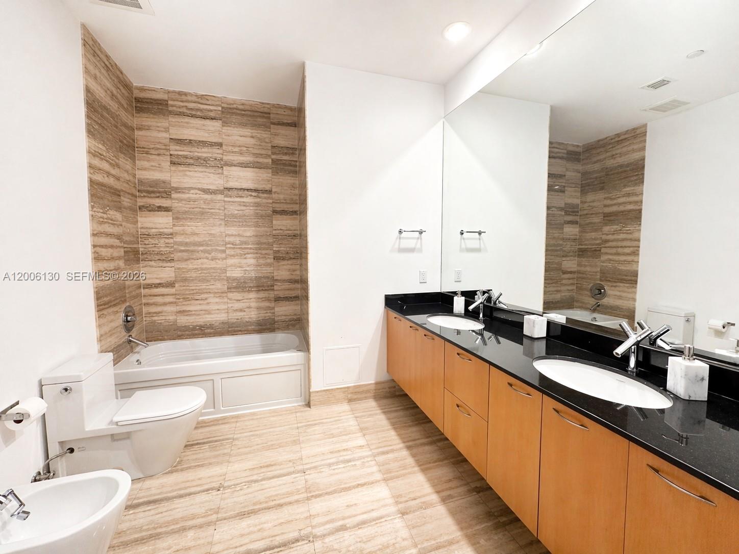 3805 2 / 2 1463 sq. ft. $ 2026-04-22 0 Photo