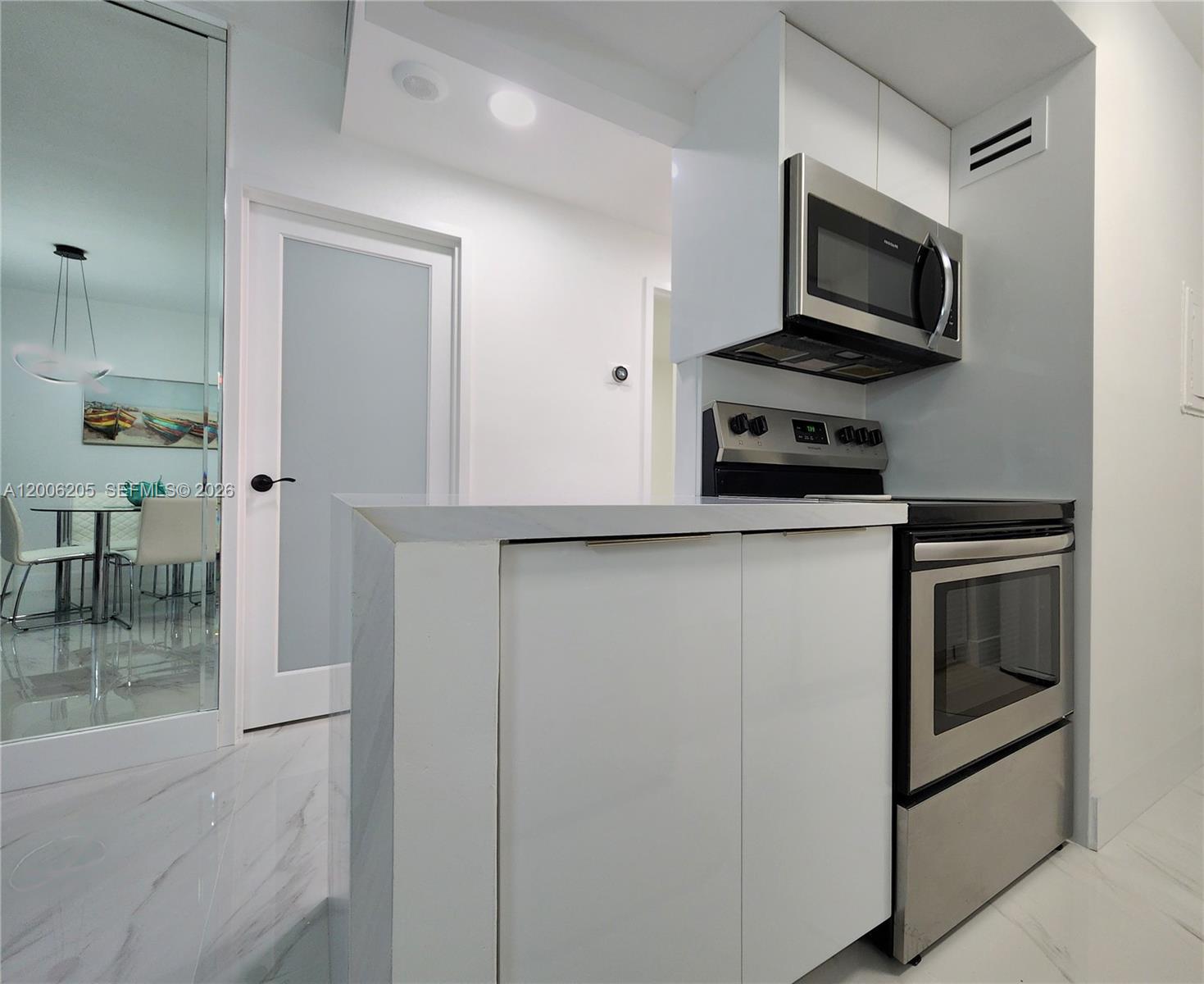 Photo of 3505 Ocean Dr  #719, Hollywood, Florida, 33019 - 