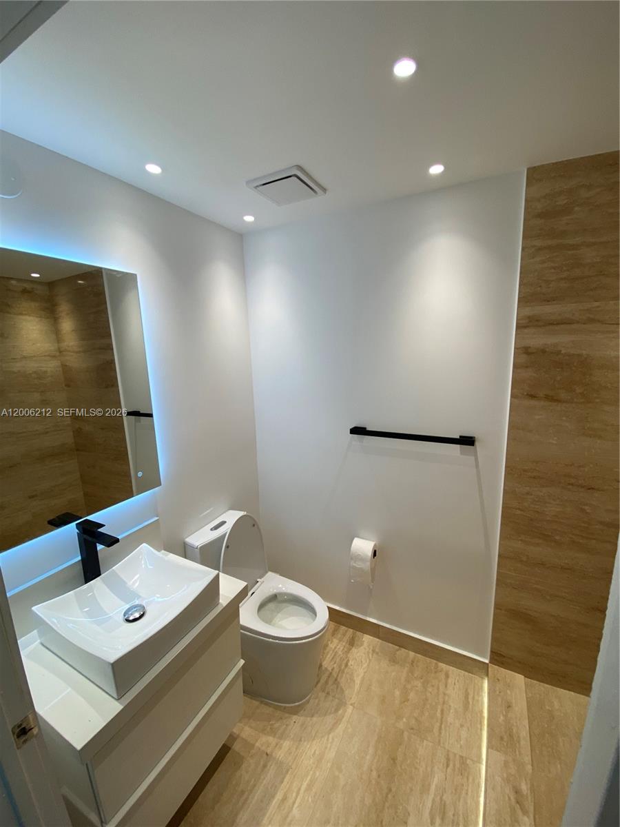 Photo of 3340 190th St  #409, Aventura, Florida, 33180 - 