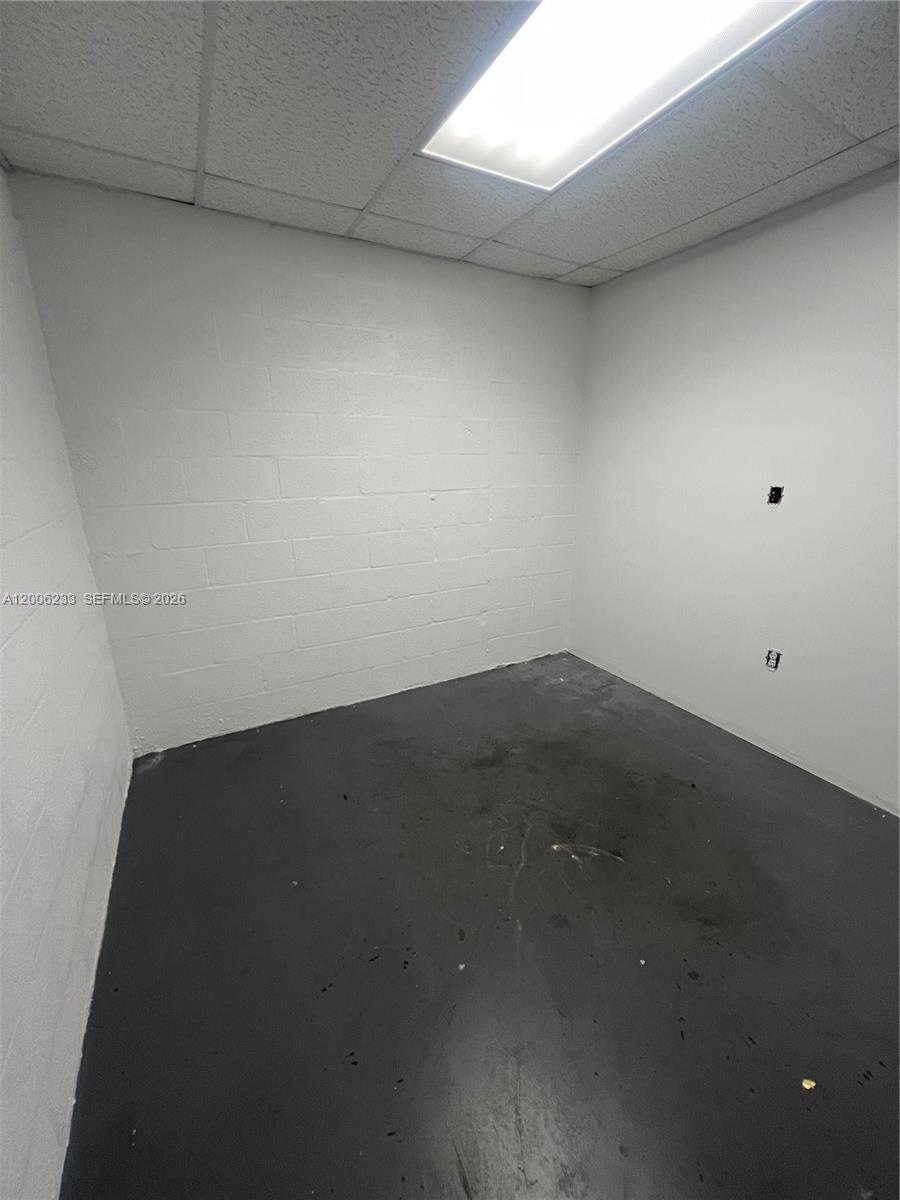 11471  /   sq. ft. $ 2026-04-22 0 Photo