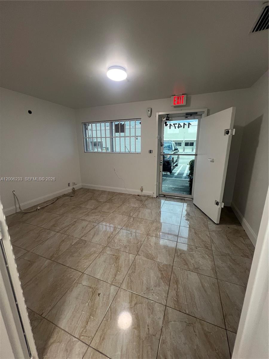 11471  /   sq. ft. $ 2026-04-22 0 Photo