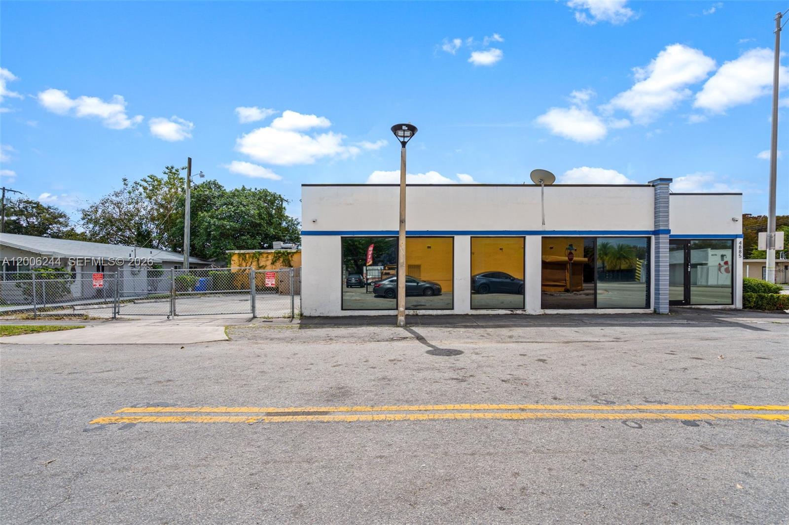  /   sq. ft. $ 2026-04-22 0 Photo
