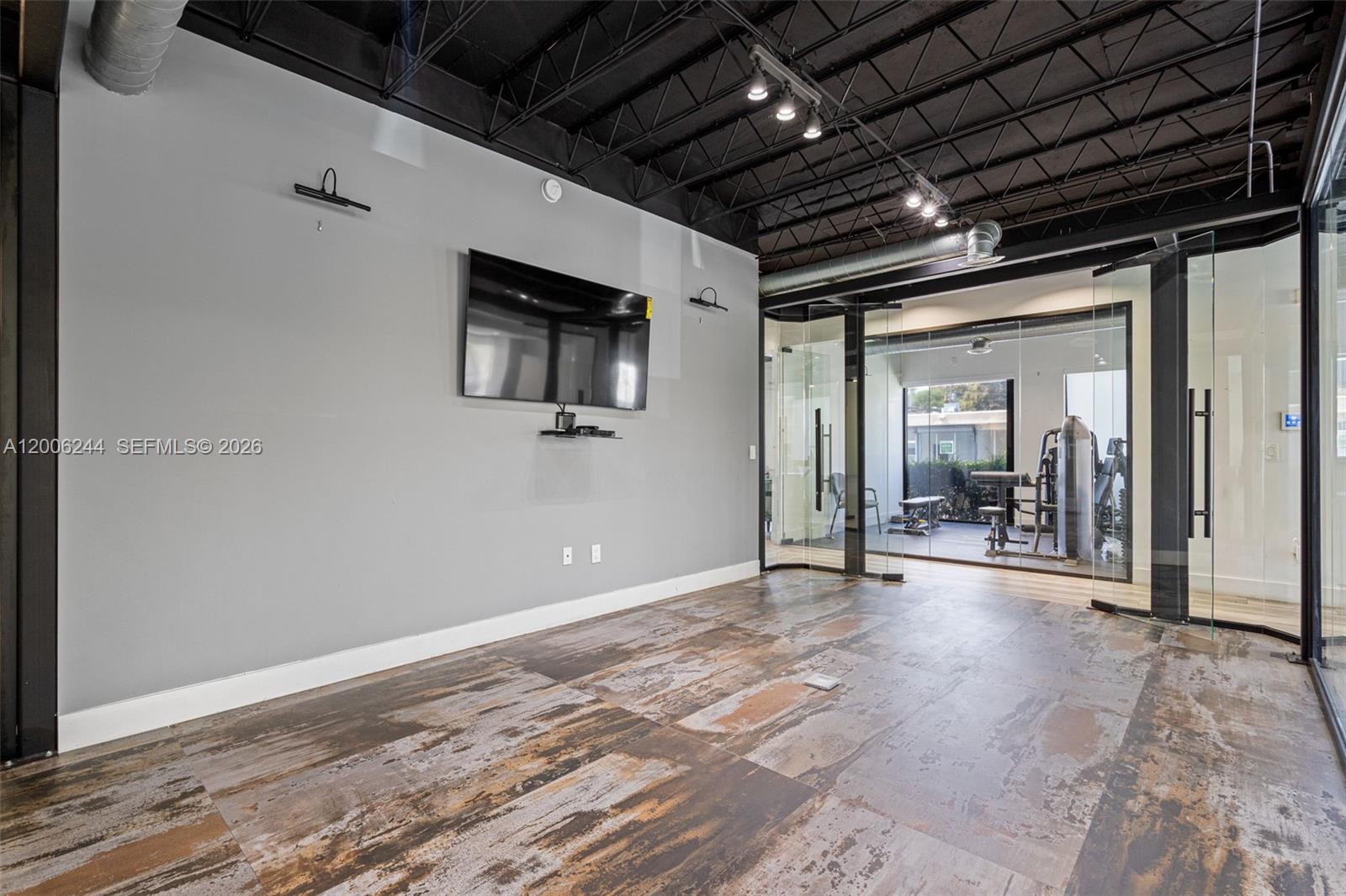   /   sq. ft. $ 2026-04-22 0 Photo