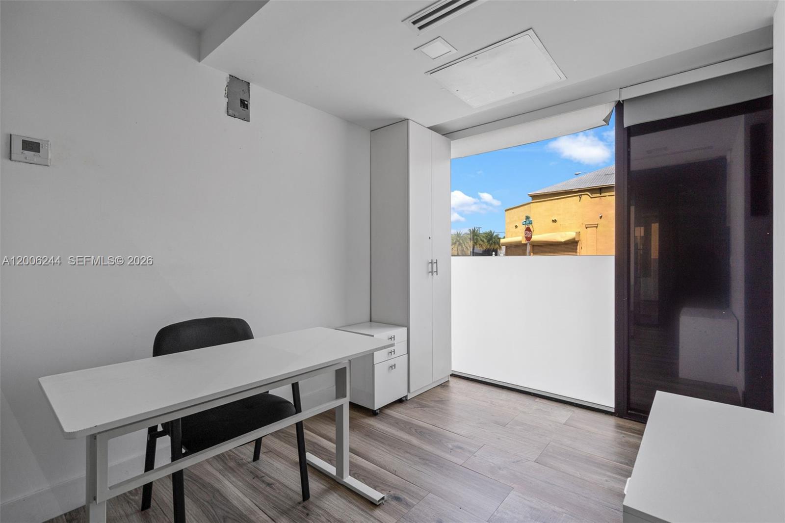   /   sq. ft. $ 2026-04-22 0 Photo