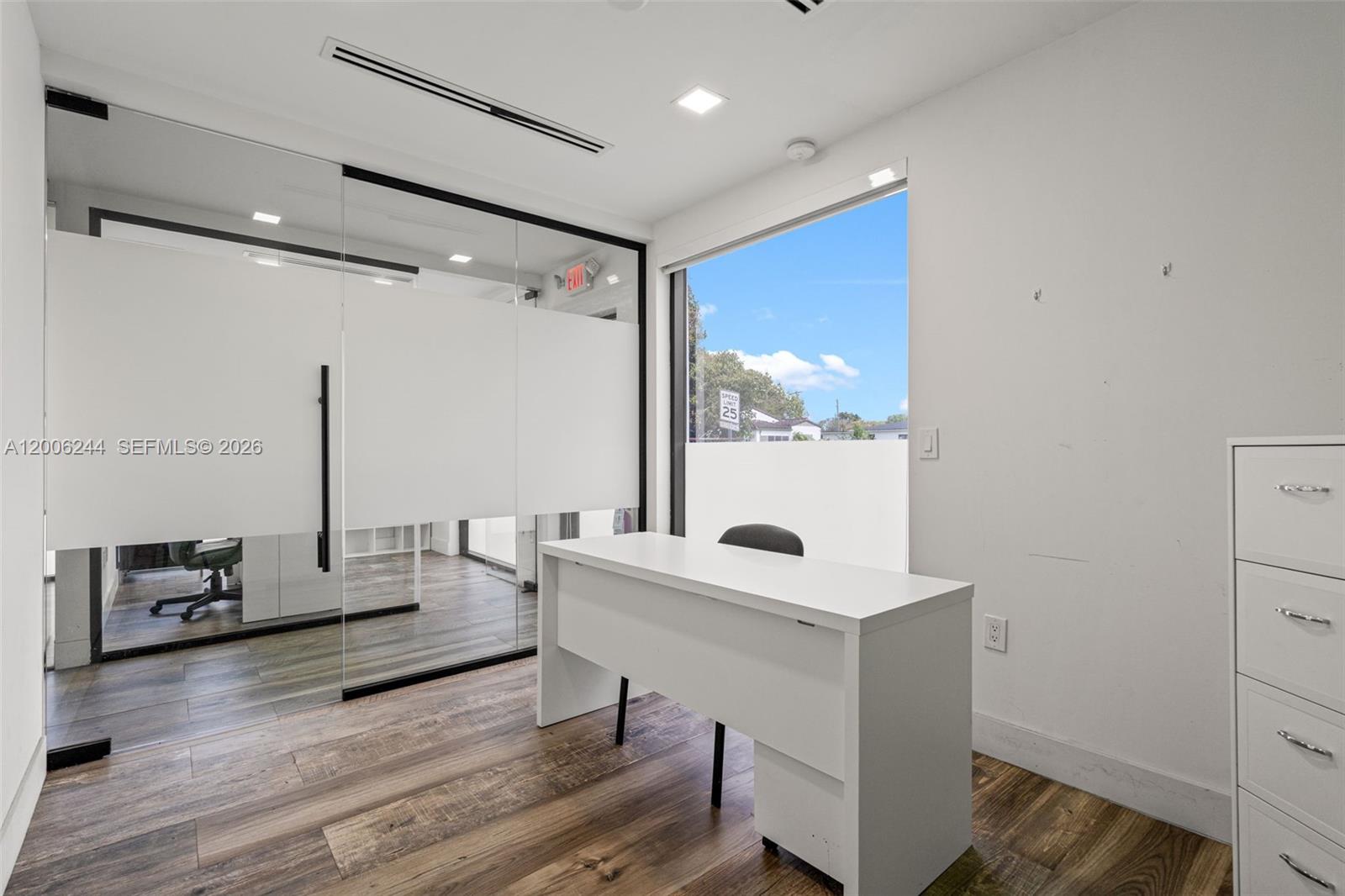   /   sq. ft. $ 2026-04-22 0 Photo