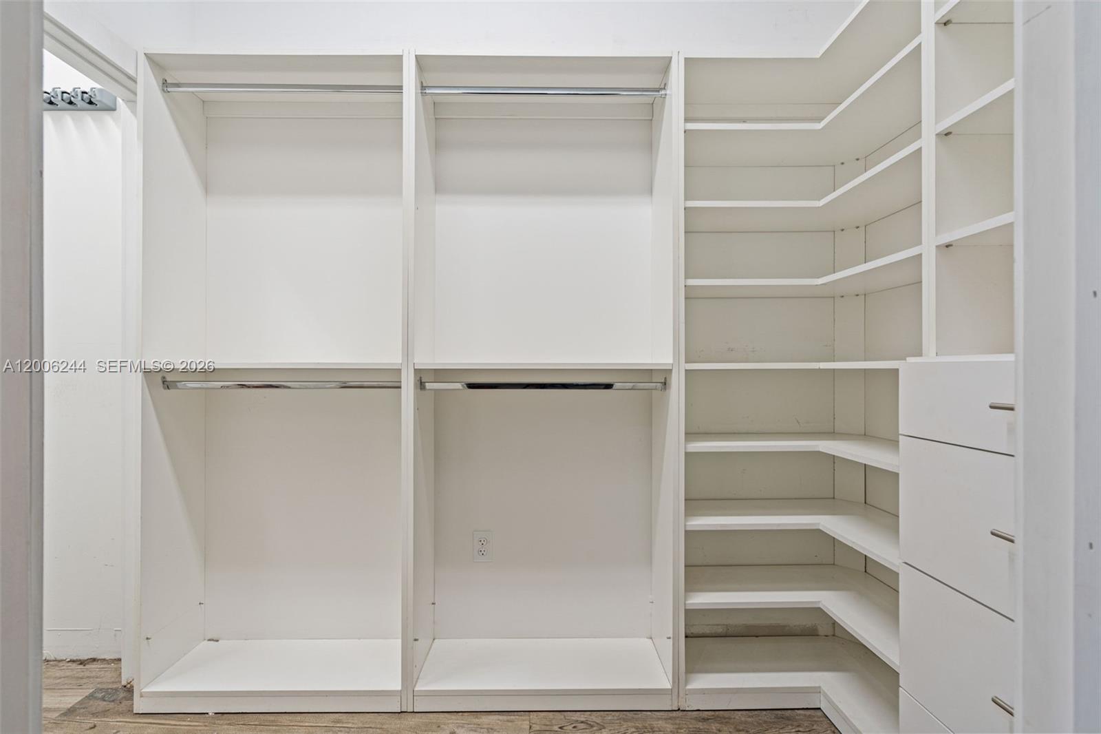   /   sq. ft. $ 2026-04-22 0 Photo