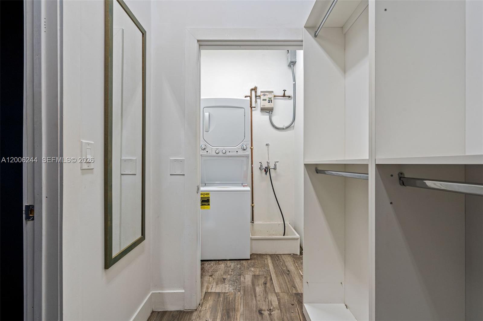   /   sq. ft. $ 2026-04-22 0 Photo