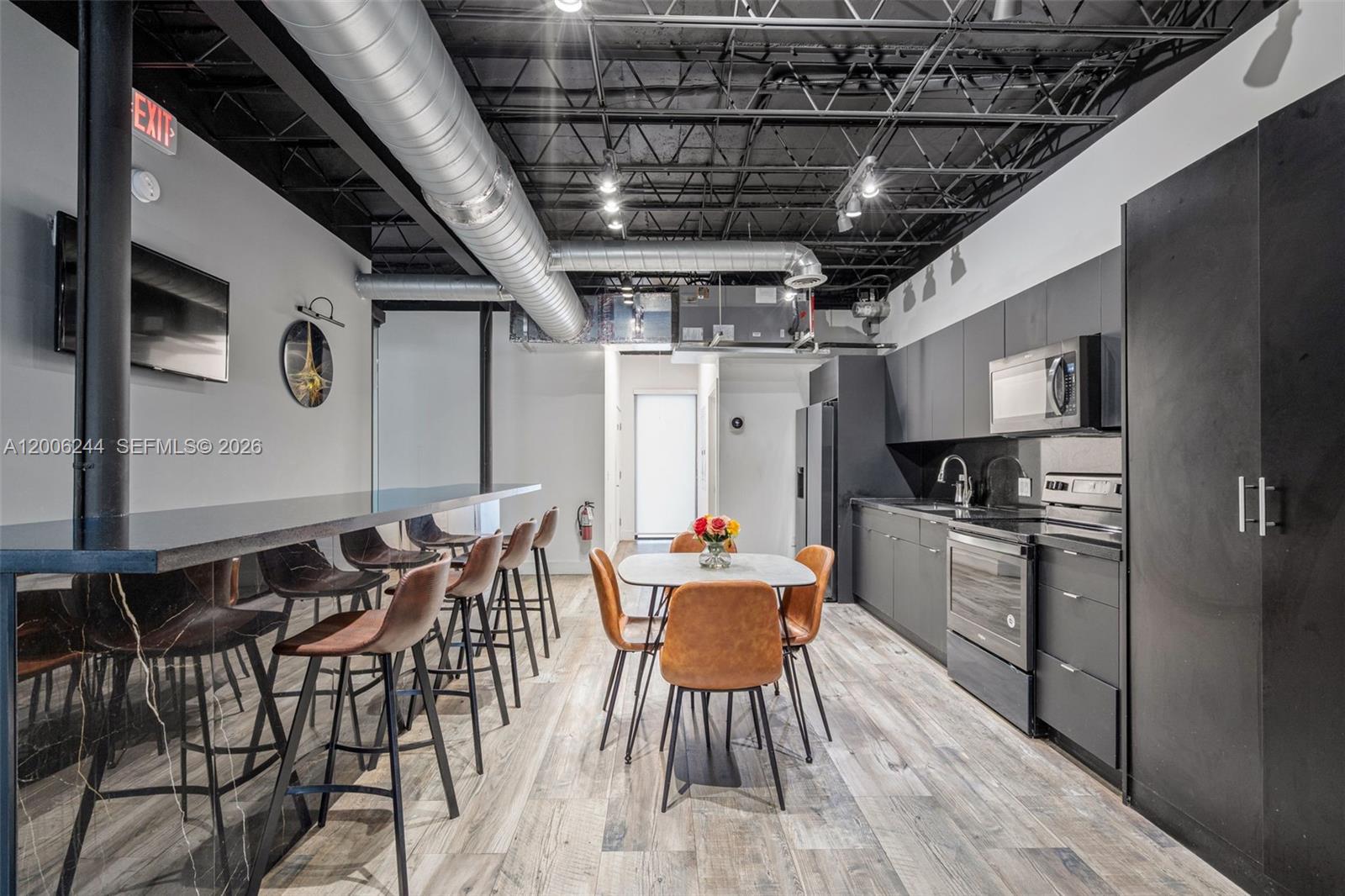   /   sq. ft. $ 2026-04-22 0 Photo