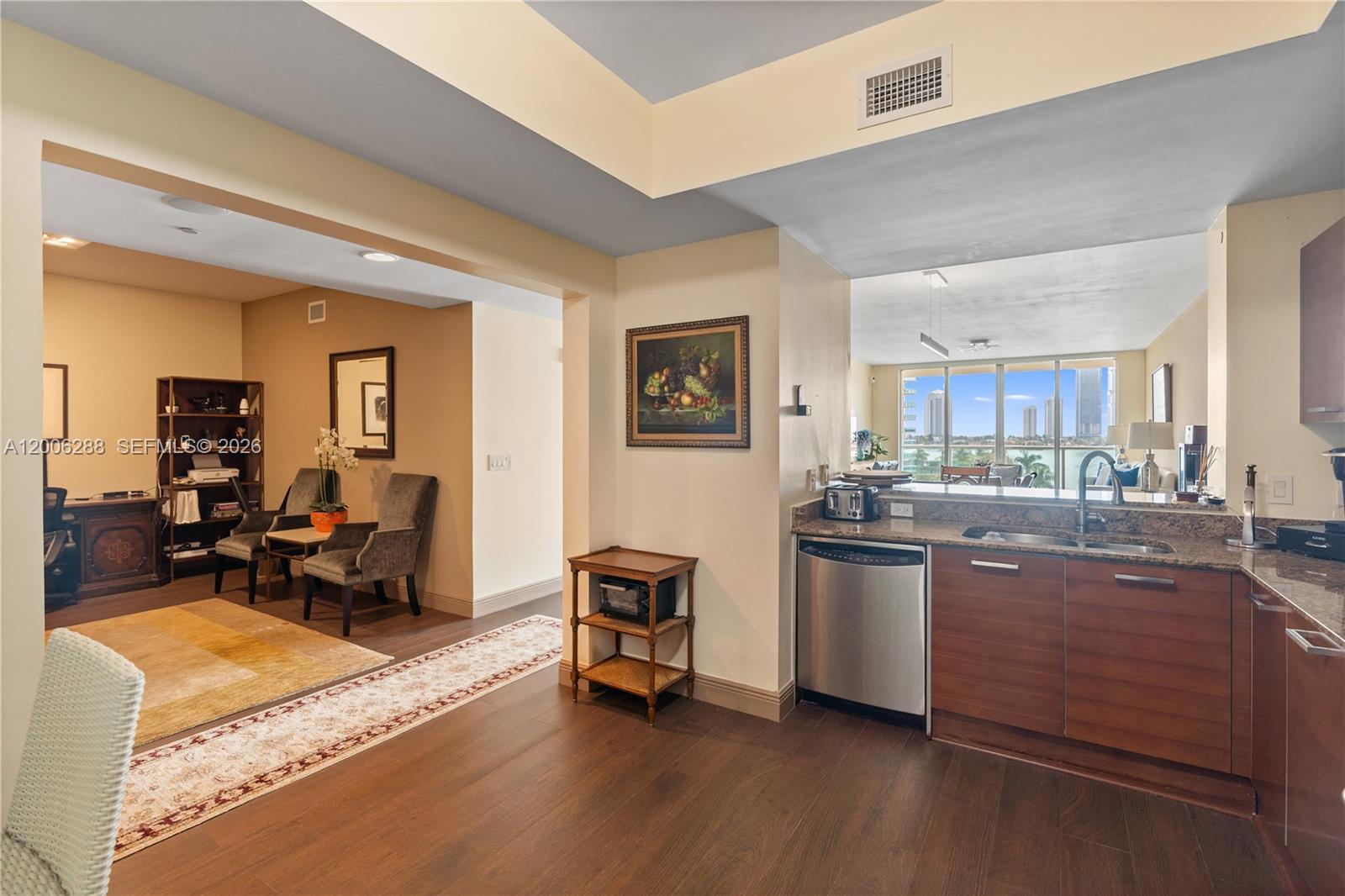 Photo of 3330 190th St  #712, Aventura, Florida, 33180 - 