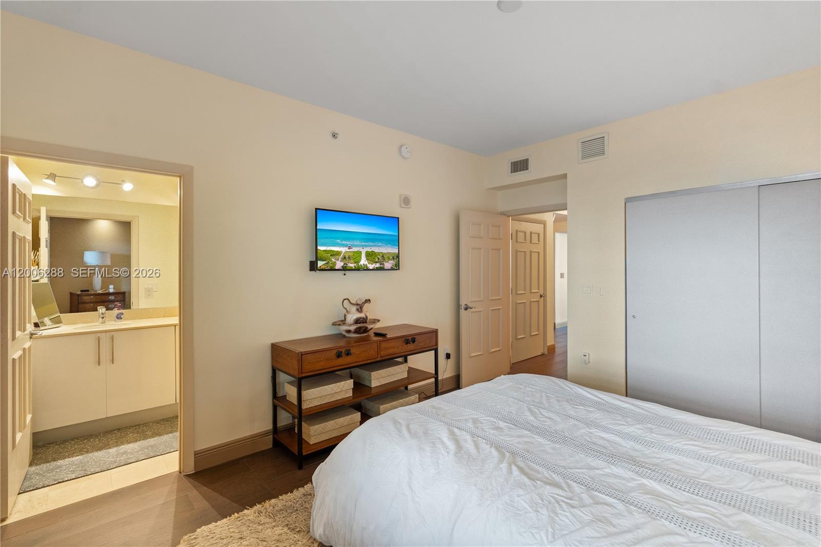 Photo of 3330 190th St  #712, Aventura, Florida, 33180 - 